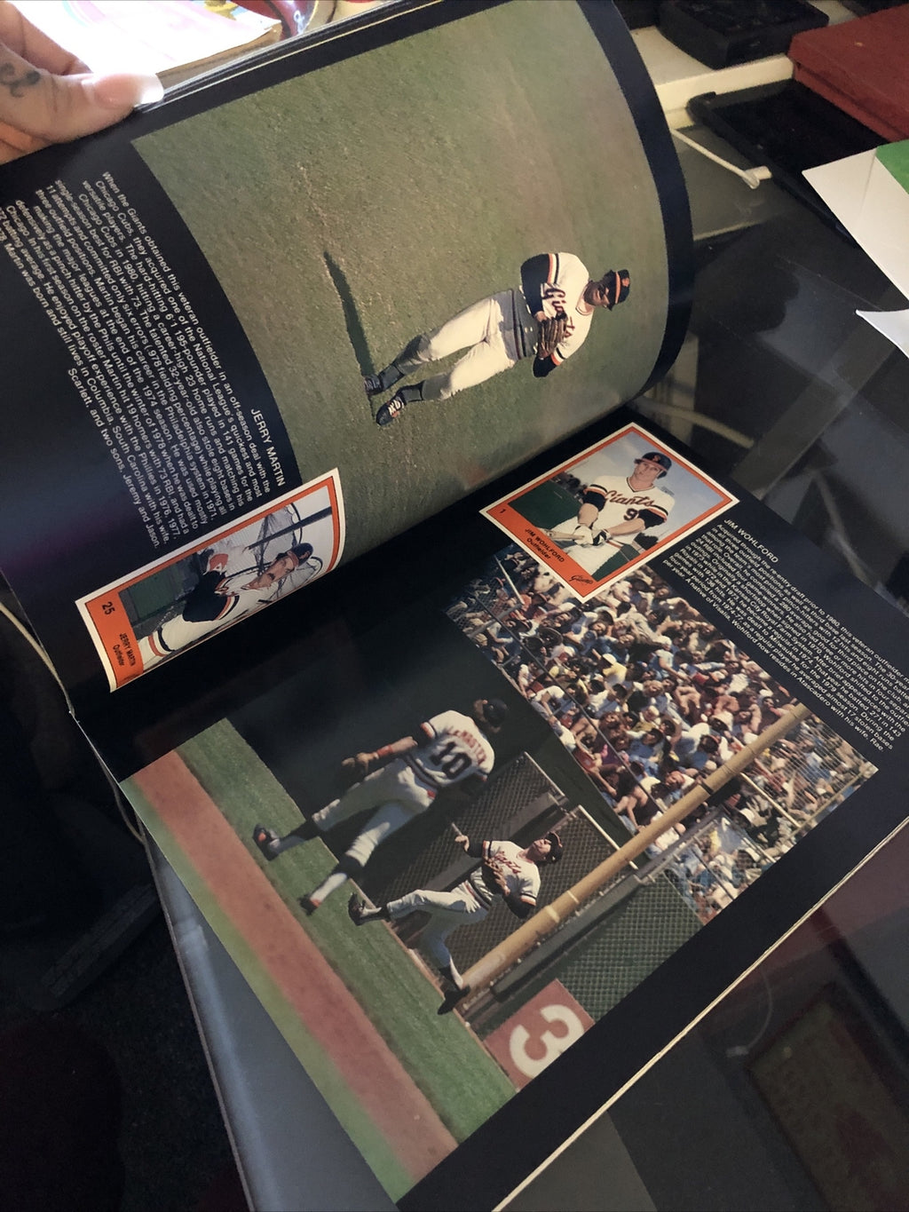1981 SAN FRANCISCO GIANTS Official Yearbook FRANK ROBINSON Joe MORGAN Jack CLARK2