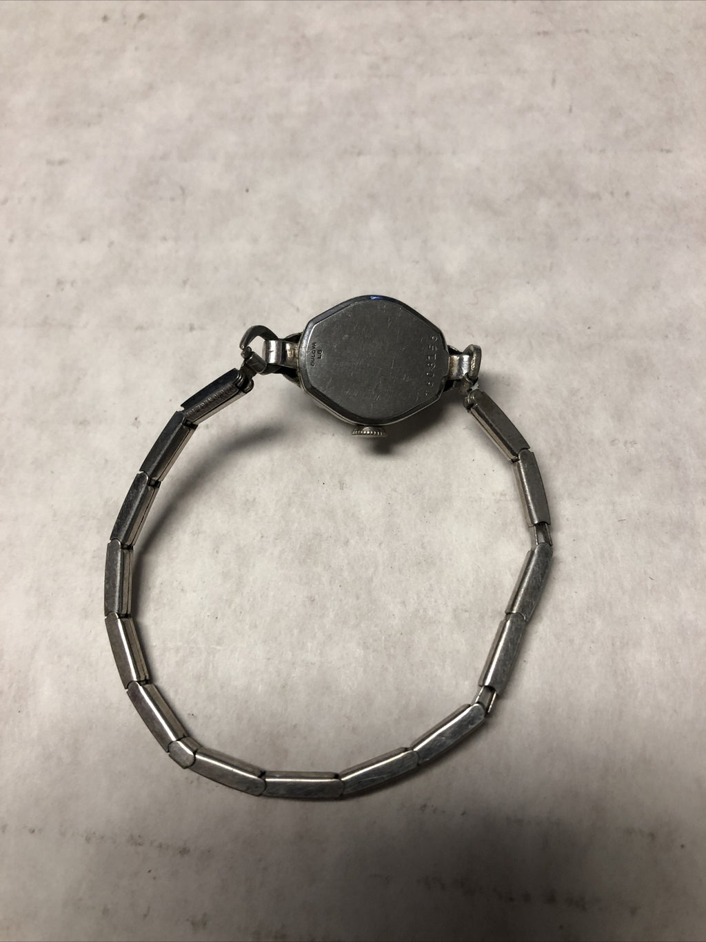 Vintage Bulova Women’s Watch Stretchy Band Not Running For Parts Or Repair2