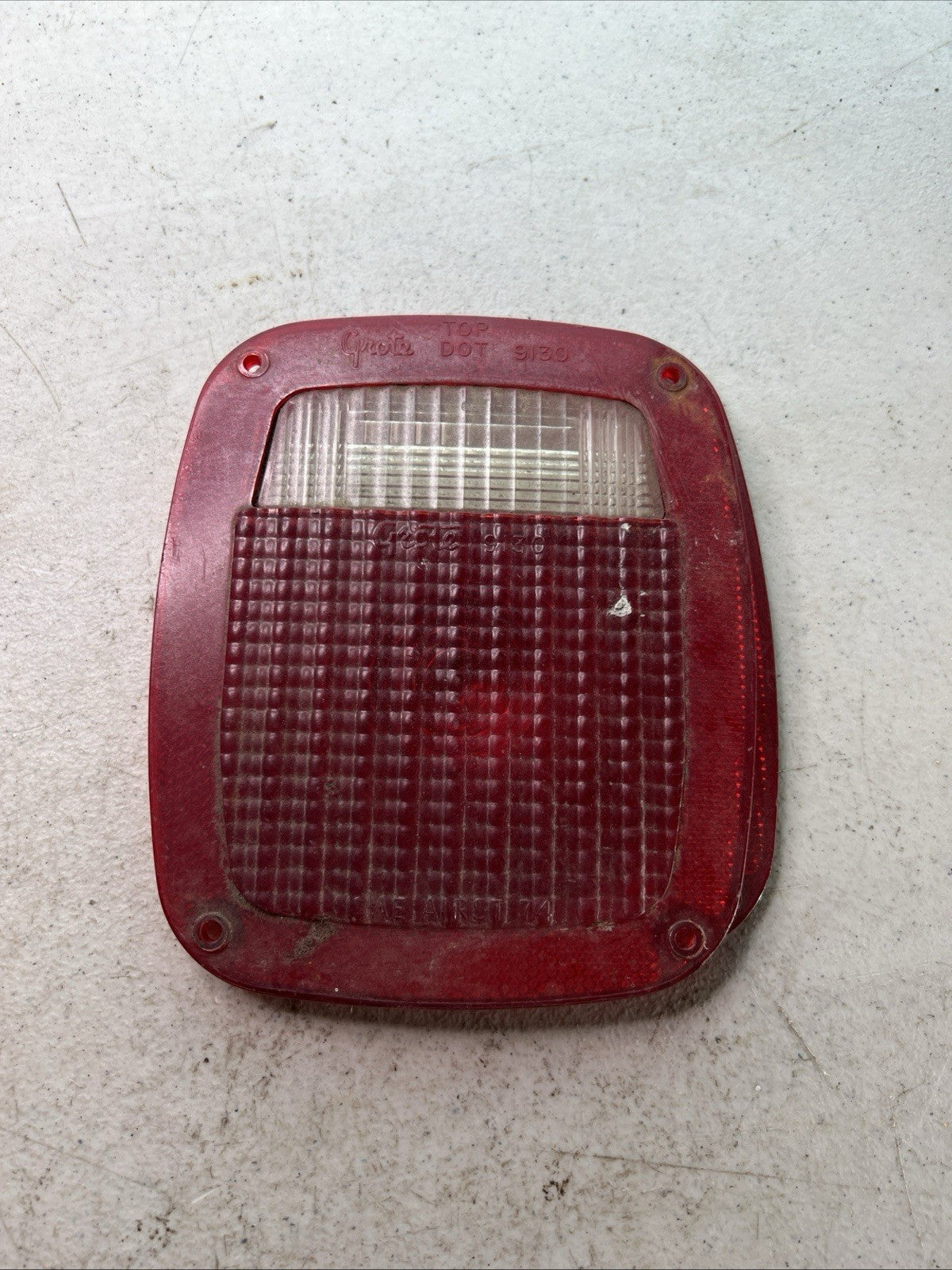 Pair of Vintage Grote 9130 Tail Light Lenses – Red/Clear1
