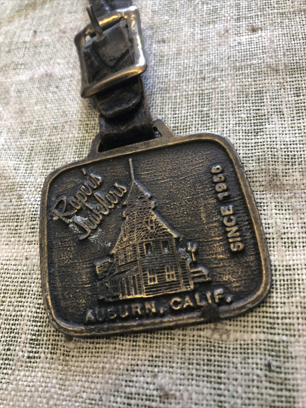 Vintage Roper's Jewelers Auburn, Calif. Since 1956 Keychain w/Belt 2”x2”1