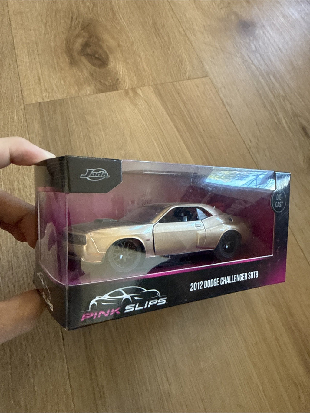 Pink Slips 2012 Dodge Challenger SRT8 Metallic Gold Diecast 1:64 Scale Jada1