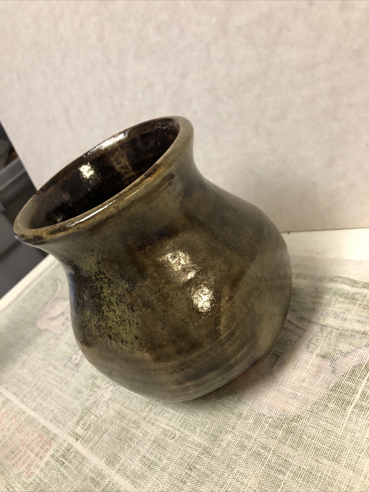 Vintage Pottery Vase Flower Pot 5.5”x4.5”2