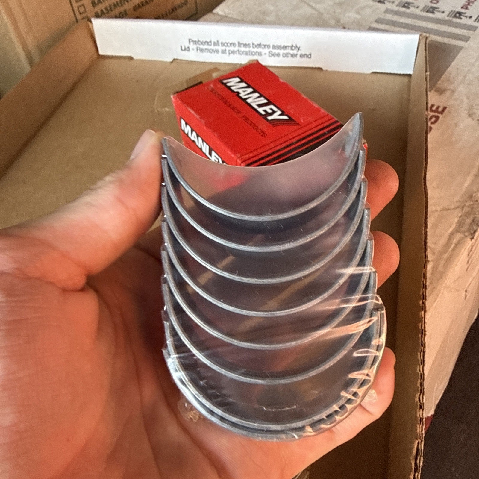 Manley Small Block Chevy Large Journal 30501.010" Undersize Rod Bearings5