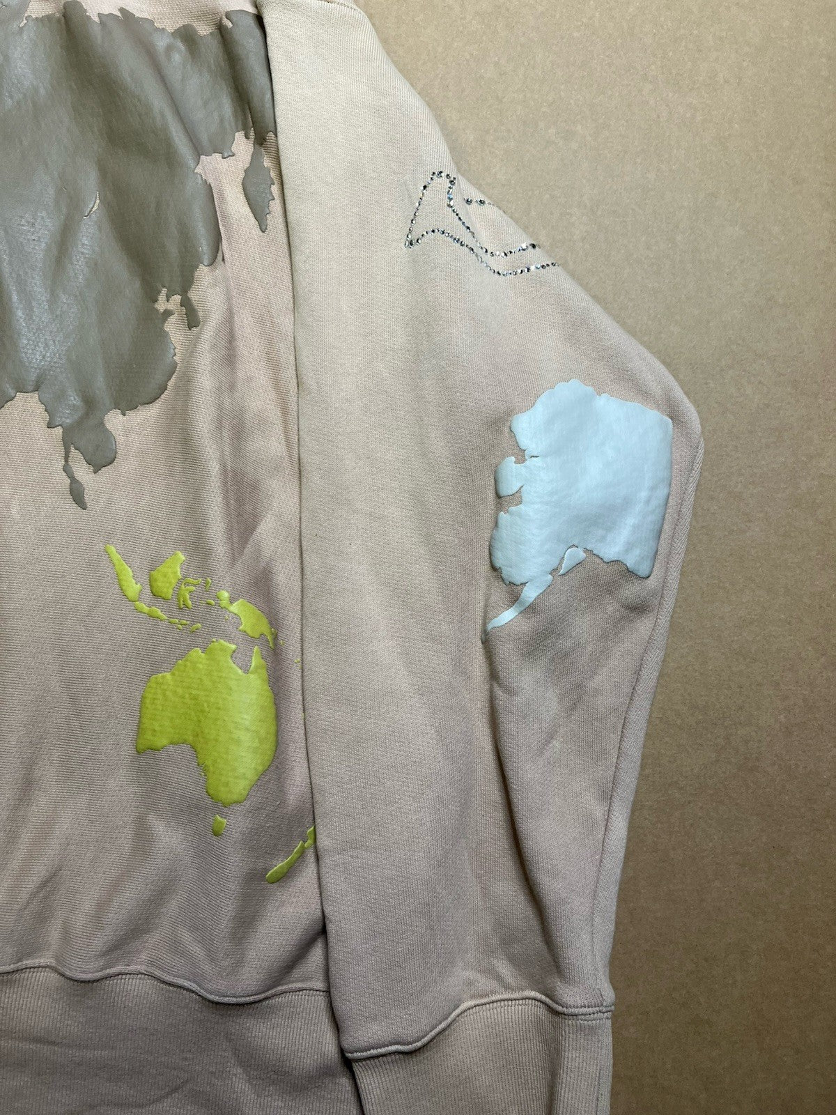 RARE ABC Advisory Board Crystals Hoodie XXL Beige Rhinestone Map Graphic Earth4
