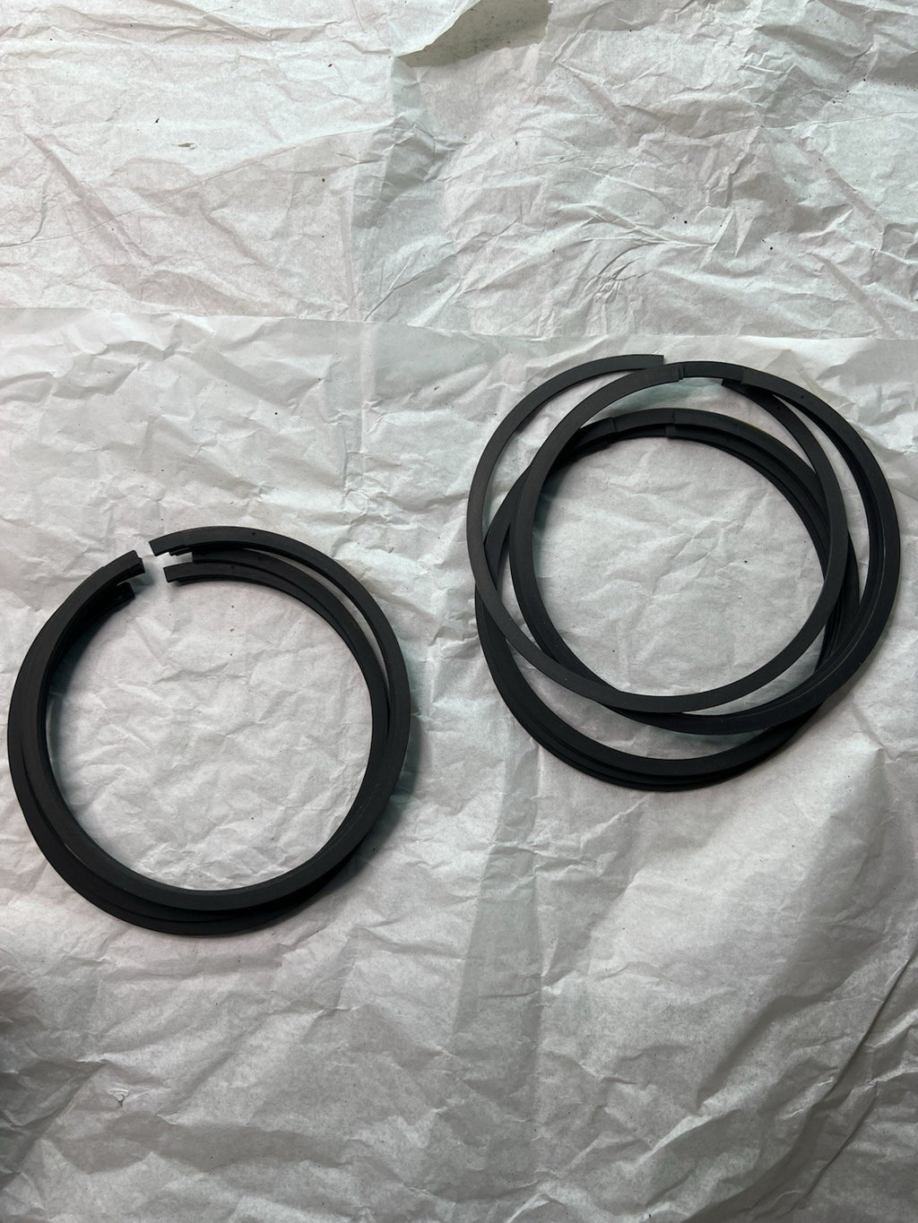 Speed-Pro by Sealed Power Piston Ring Set 4.125 Bore .025 Oil Ring1