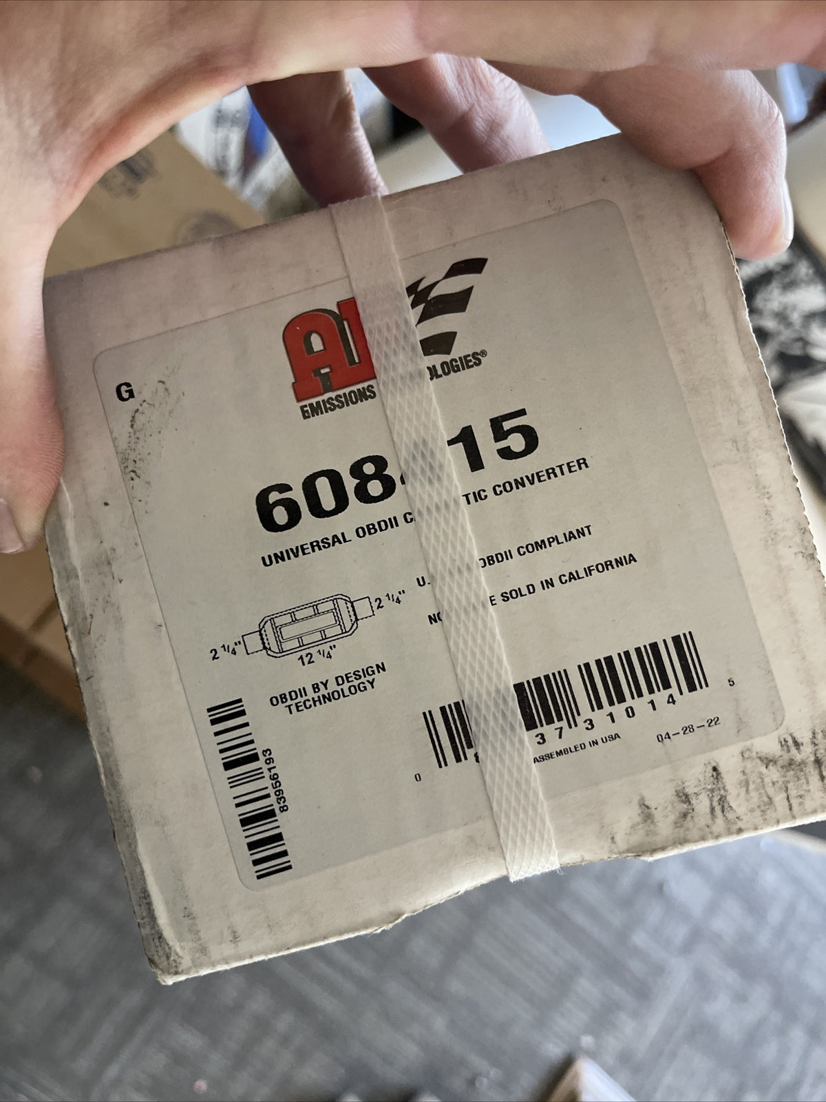 AP Exhaust Universal Catalytic Converter 608415 2.25" Obdii No California1