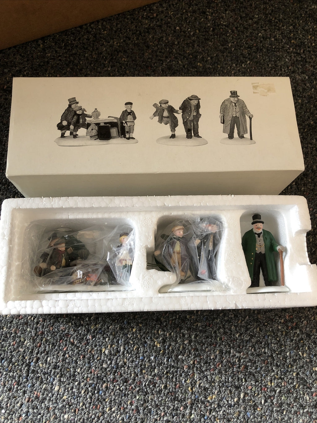 Department 56 Heritage Village Collection Oliver Twist #5554-90
