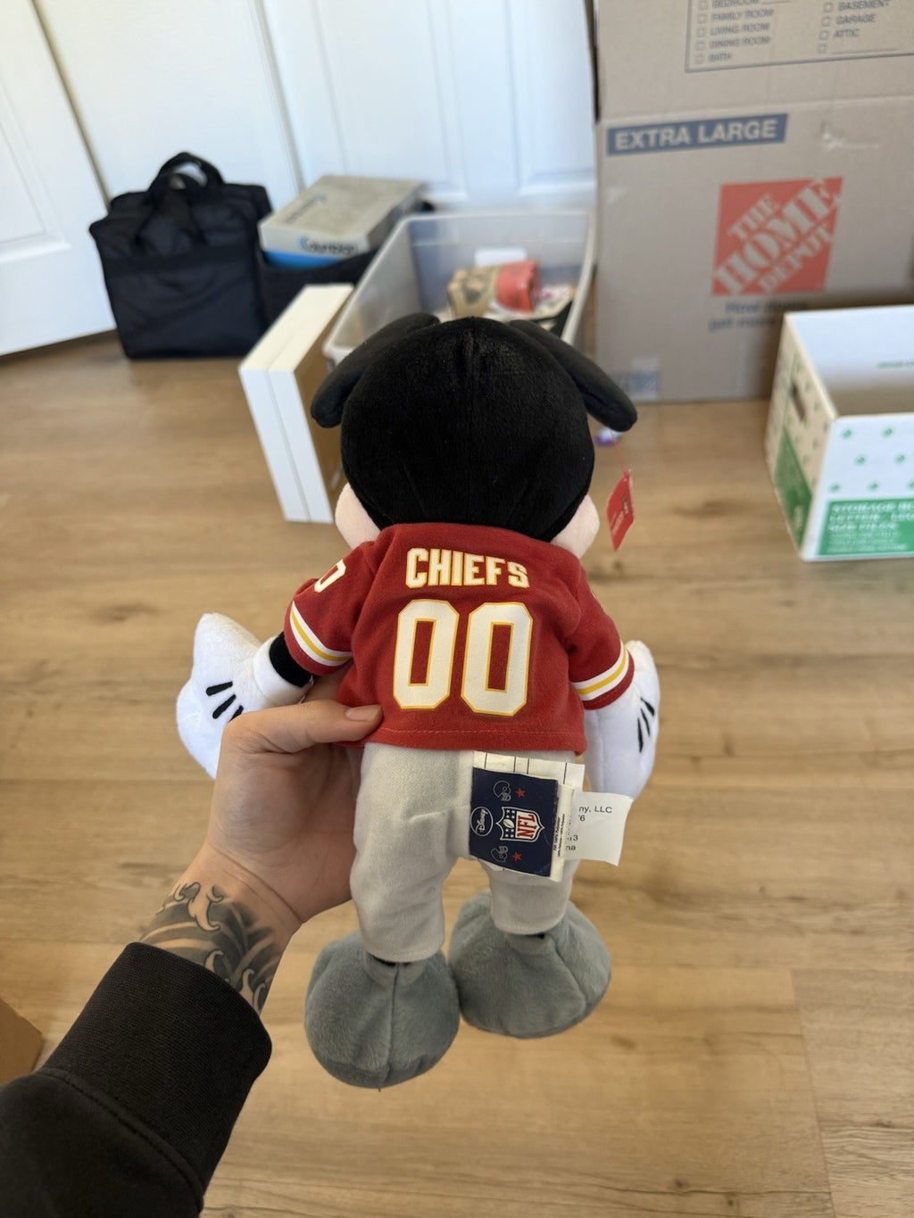 Disney Mickey Mouse NFL Football Kansas City Chiefs Plush Stuffed Animal Toy 16"3
