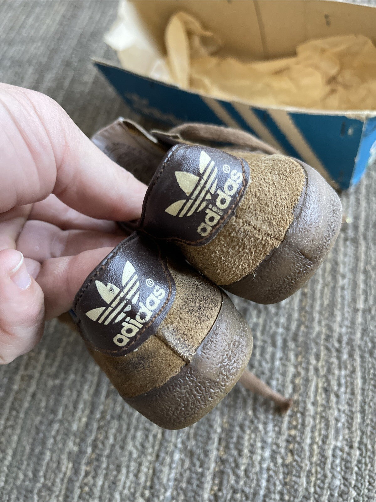 Vintage Original 1970’s Adidas Kids Size 8 Suede Hawaii2