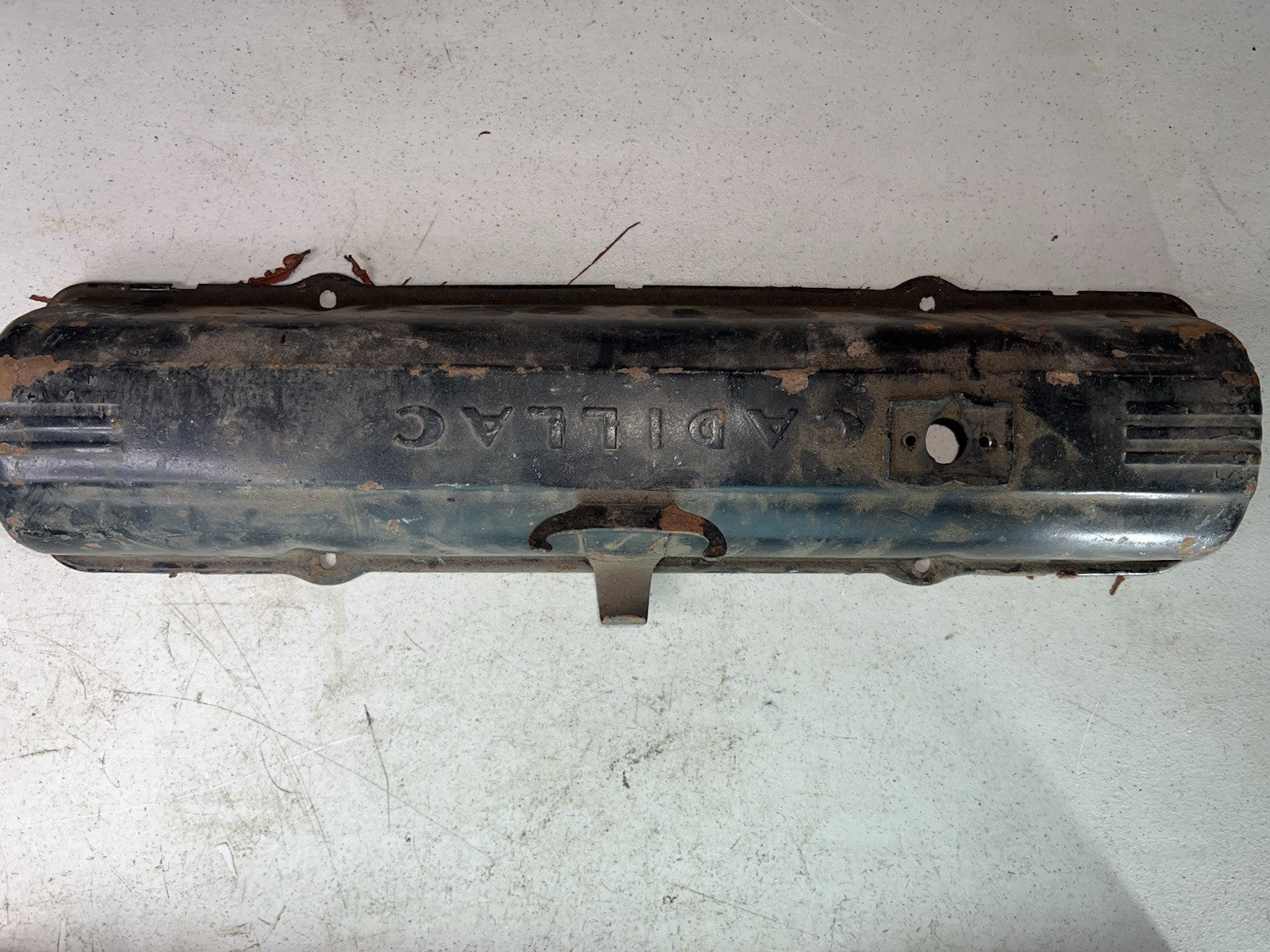 Lot of 4 Vintage Cadillac Valve Covers – Original GM Parts1