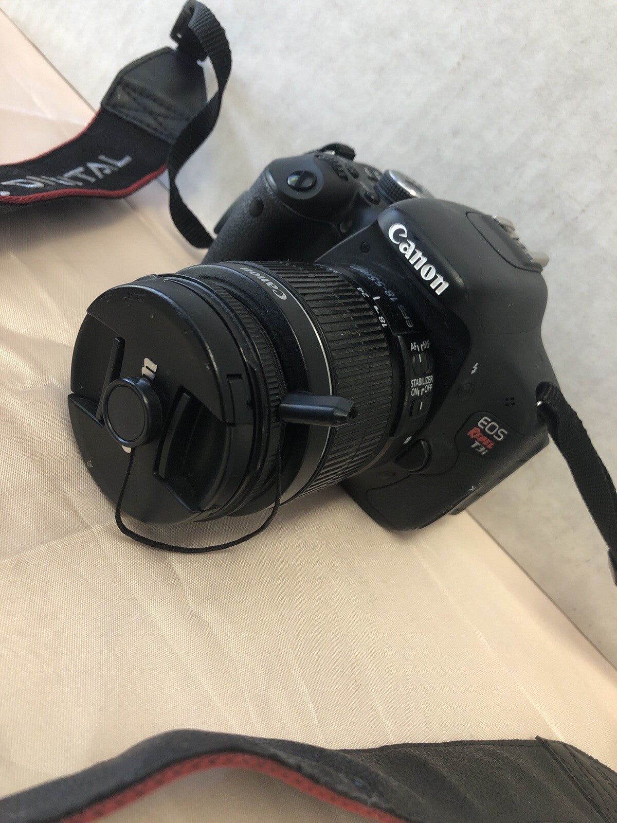 Canon EOS Rebel T3i 18-55mm 1:3.5-5.6 IS II Untested0