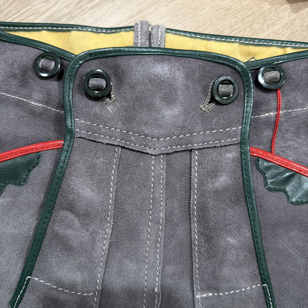 VINTAGE GERMAN LEDERHOSEN  GRAY SUEDE  LEATHER OKTOBERFEST FESTIVAL  Childrens3
