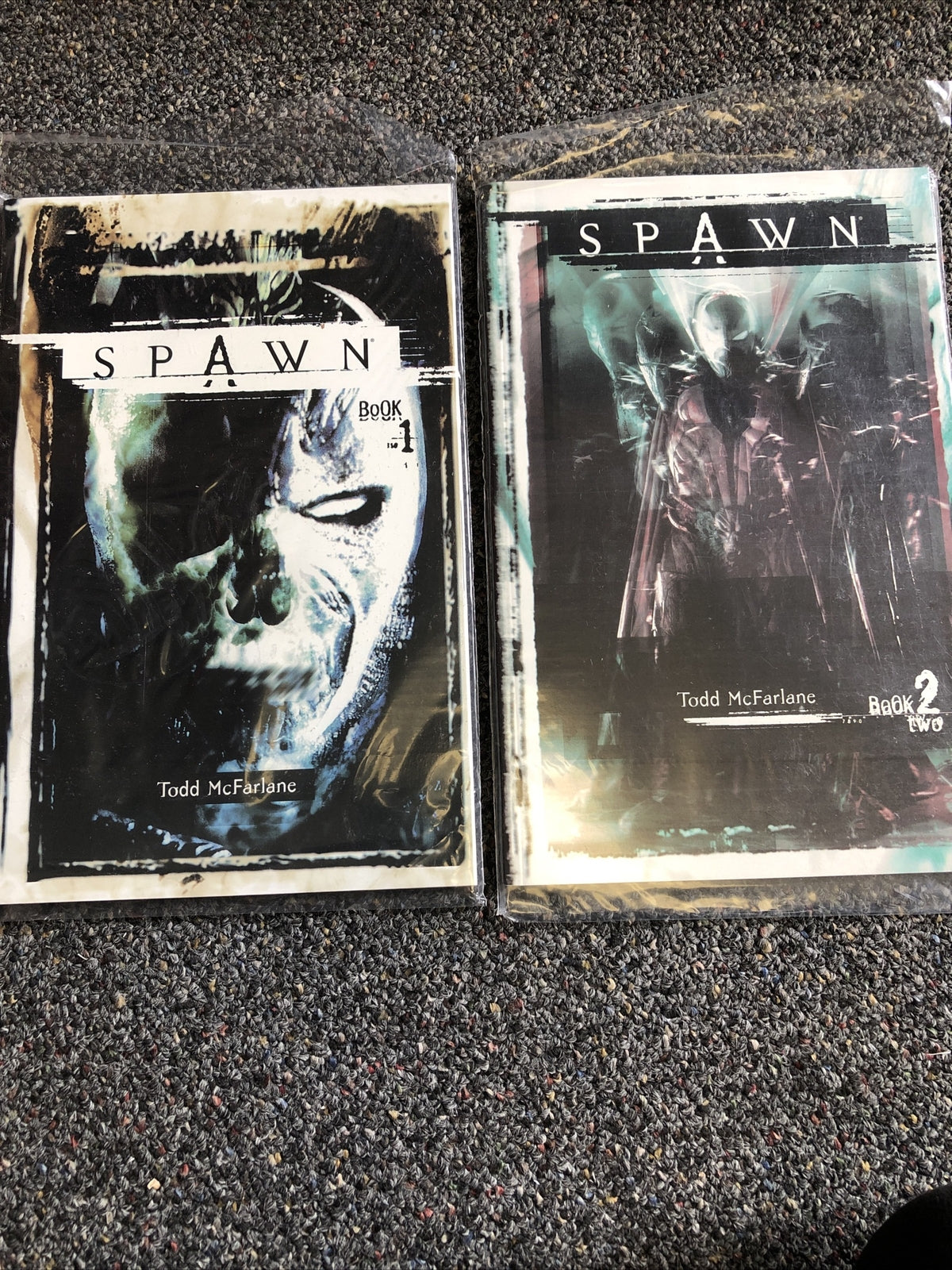 Spawn Book 1 & Book 2 - Todd McFarlane0