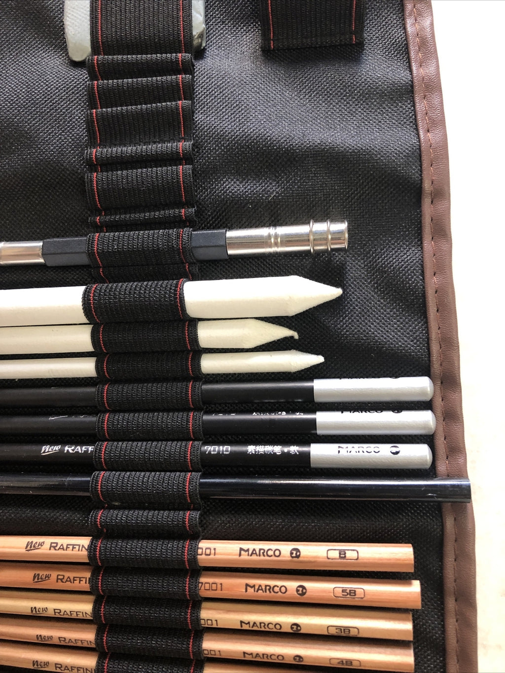 Raffine Marco Art Sketch Pencil Set With Case Not Complete3