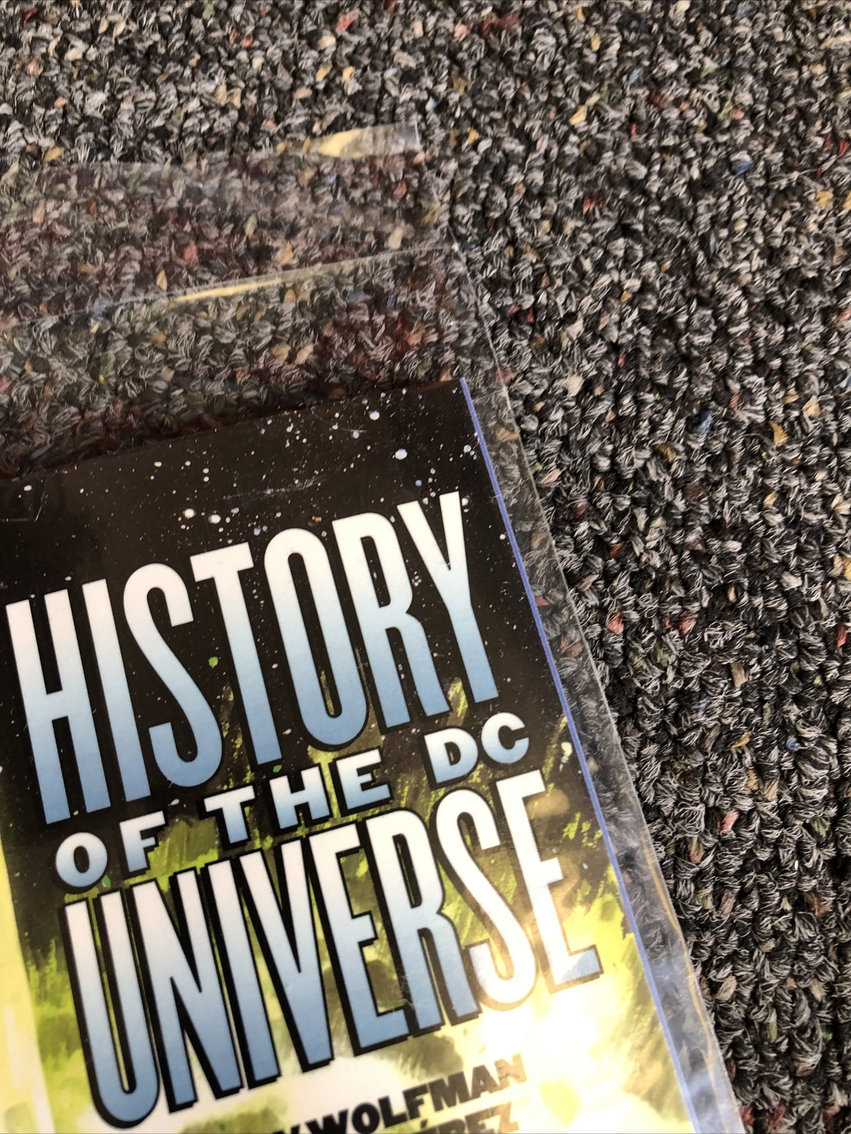 History of the DC Universe (2002, DC) - Wolfman/ Perez -1