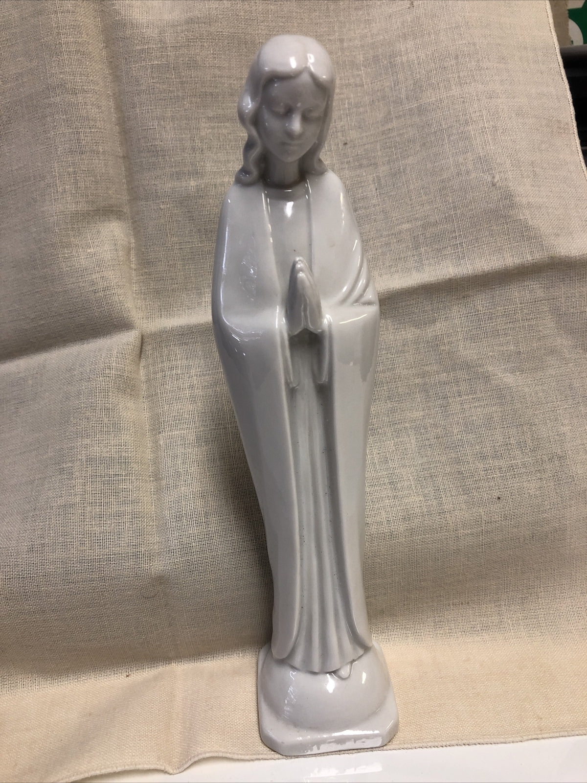 Vintage Praying Virgin Mary/Madonna White Porcelain Elegant Slender Statue 14251