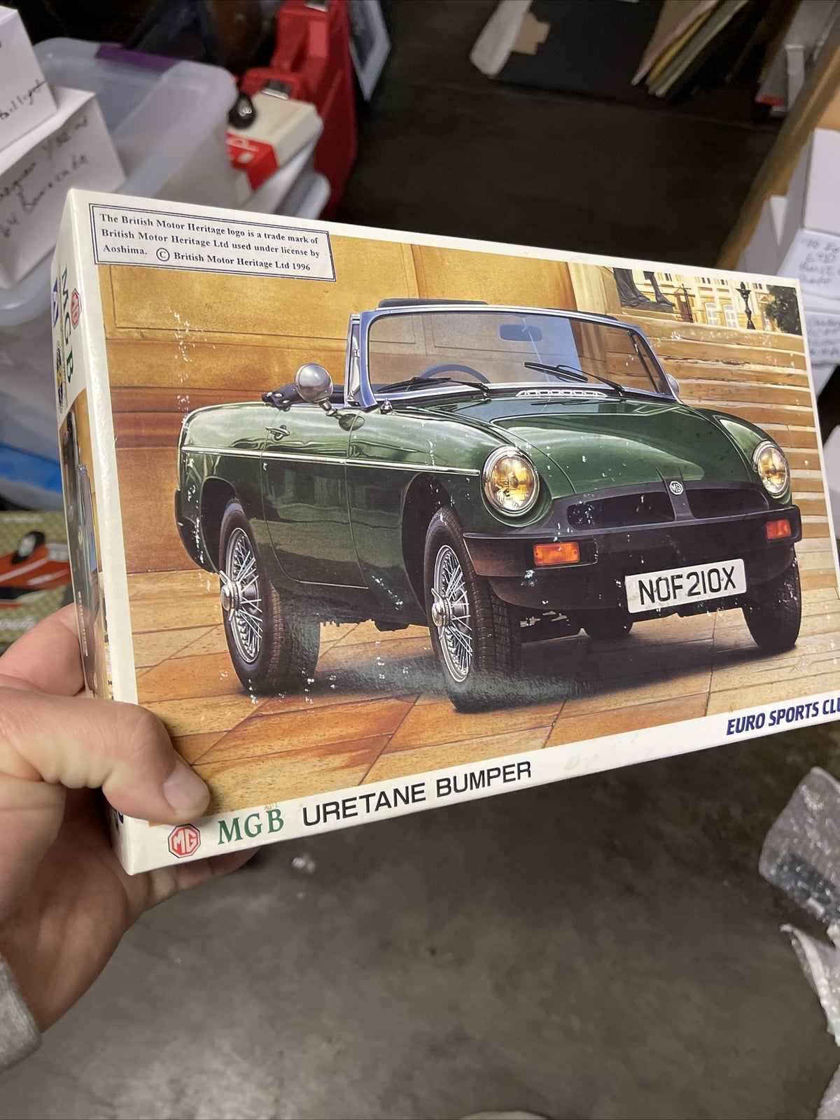 AOSHIMA EURO SPORTS CLUB MGB URETANE BUMPER MODEL 013986