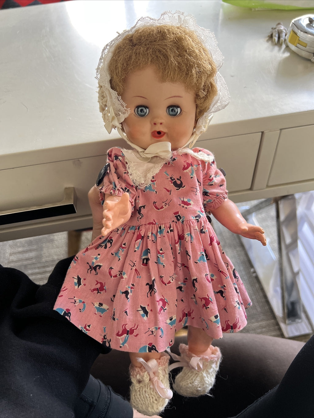11” Vintage Vinyl Horseman Inc. Baby Doll Sleepy Eyes with Bonnet 1971 #141