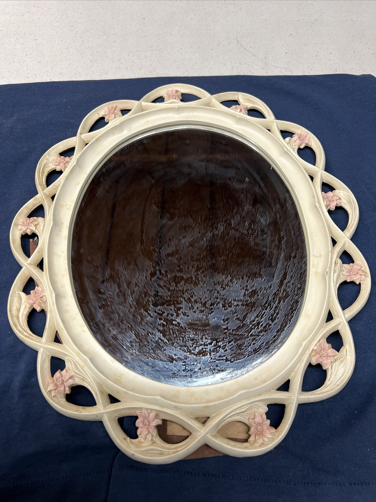 Vintage White Syroco Wood Oval Mirror Syracuse NY 15.5”1