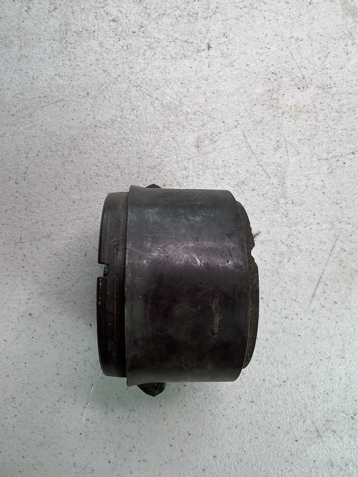 Vintage 8-Cylinder Bakelite Distributor Cap – Early Ignition Era Hot Rod Rat Rod1