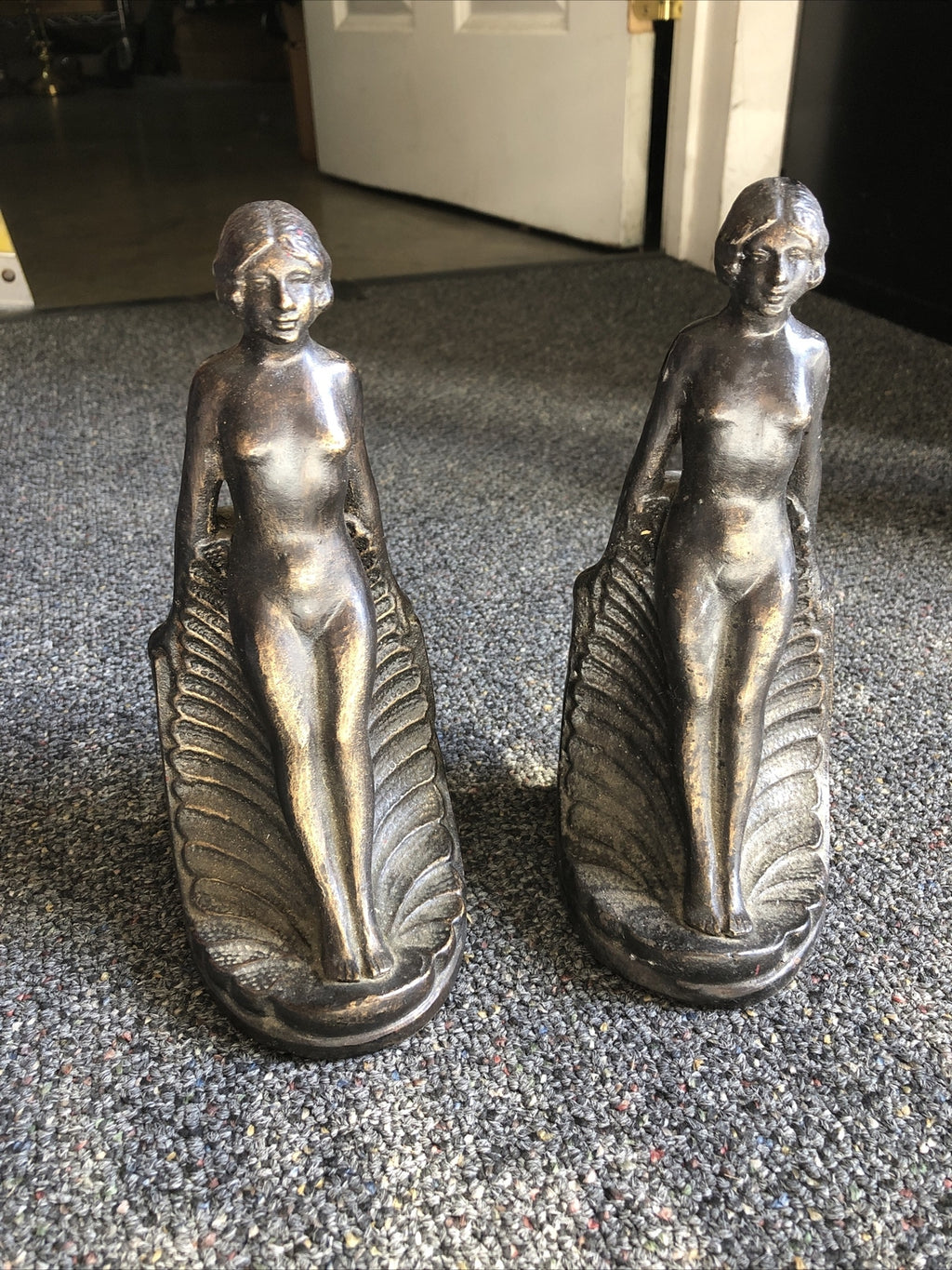 2 Design Toscano Nude Female Sculptures 9”x4” Bronze0