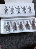 Dept. 56 Yeomen Of The Guard Set of 5 Retired Dickens 583970