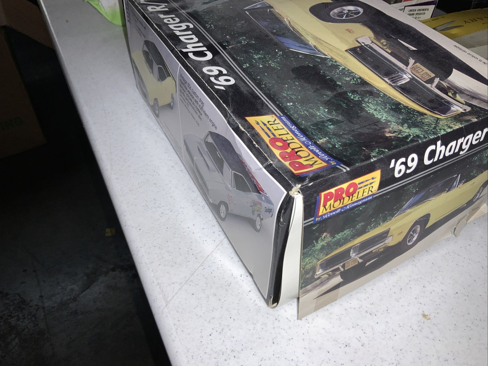 Revell Pro Modeler 1:25 1969 Dodge Charger R/T Open Box Parts Sealed3