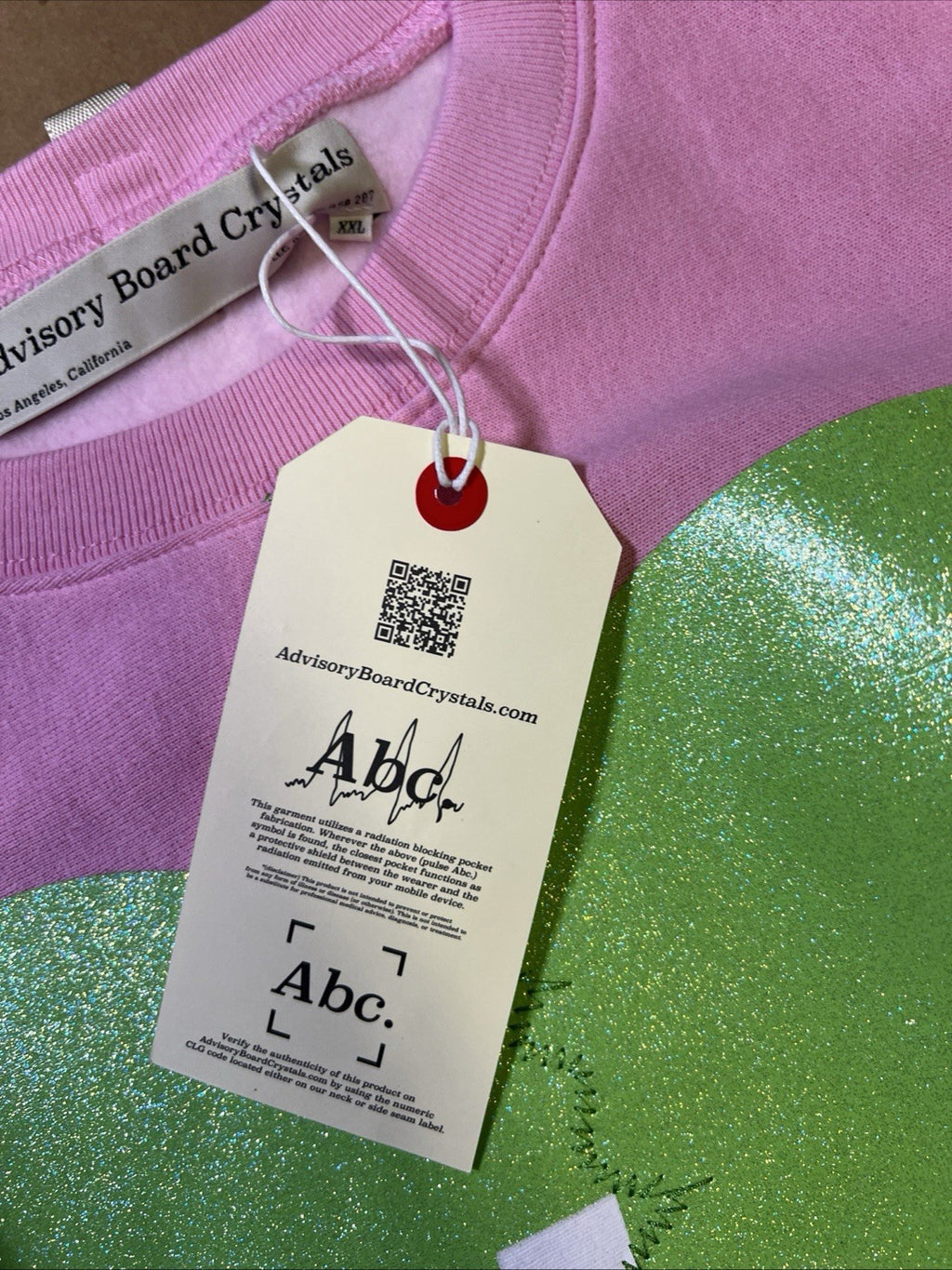 Advisory Board Crystals Crewneck Sweater Valentines Day Broken Heart Pink 2XL3