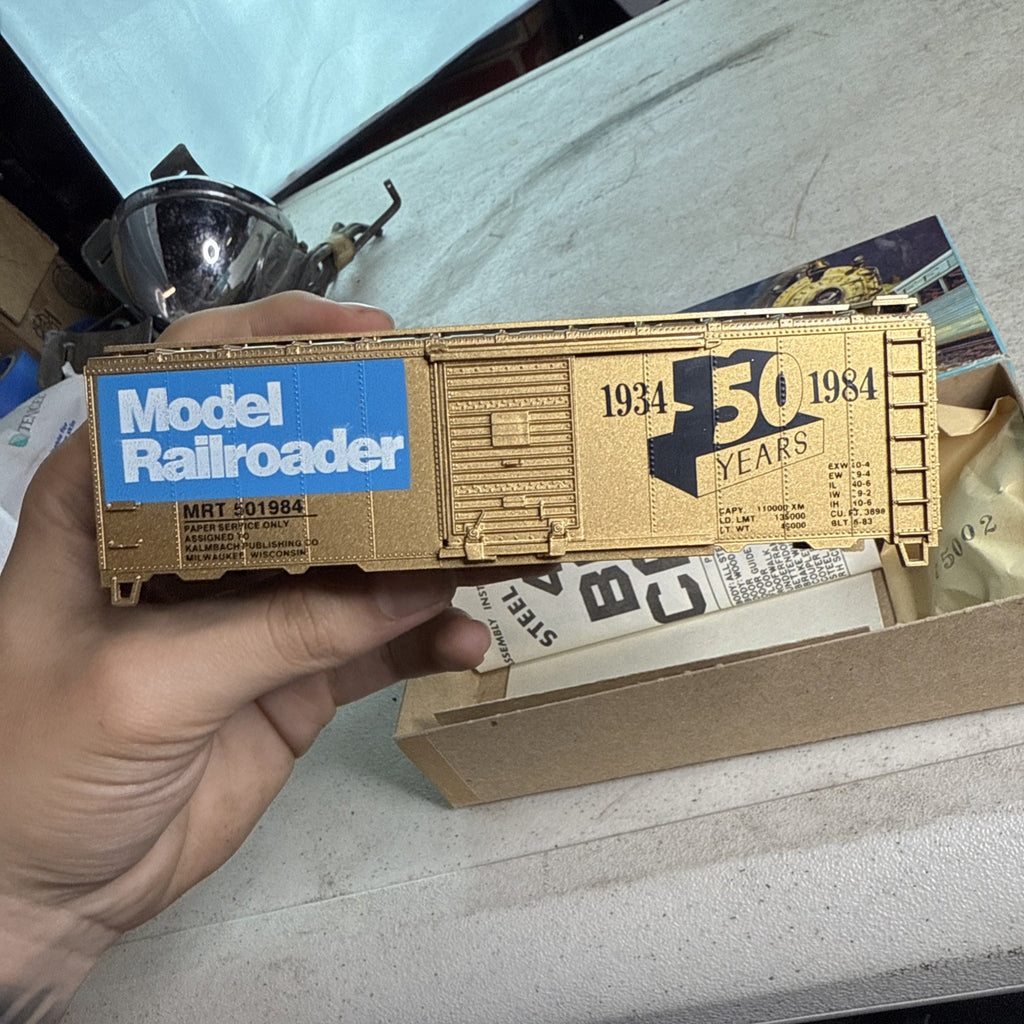 Athearn 6010 MRT 501984 Model Railroader 50th Boxcar2