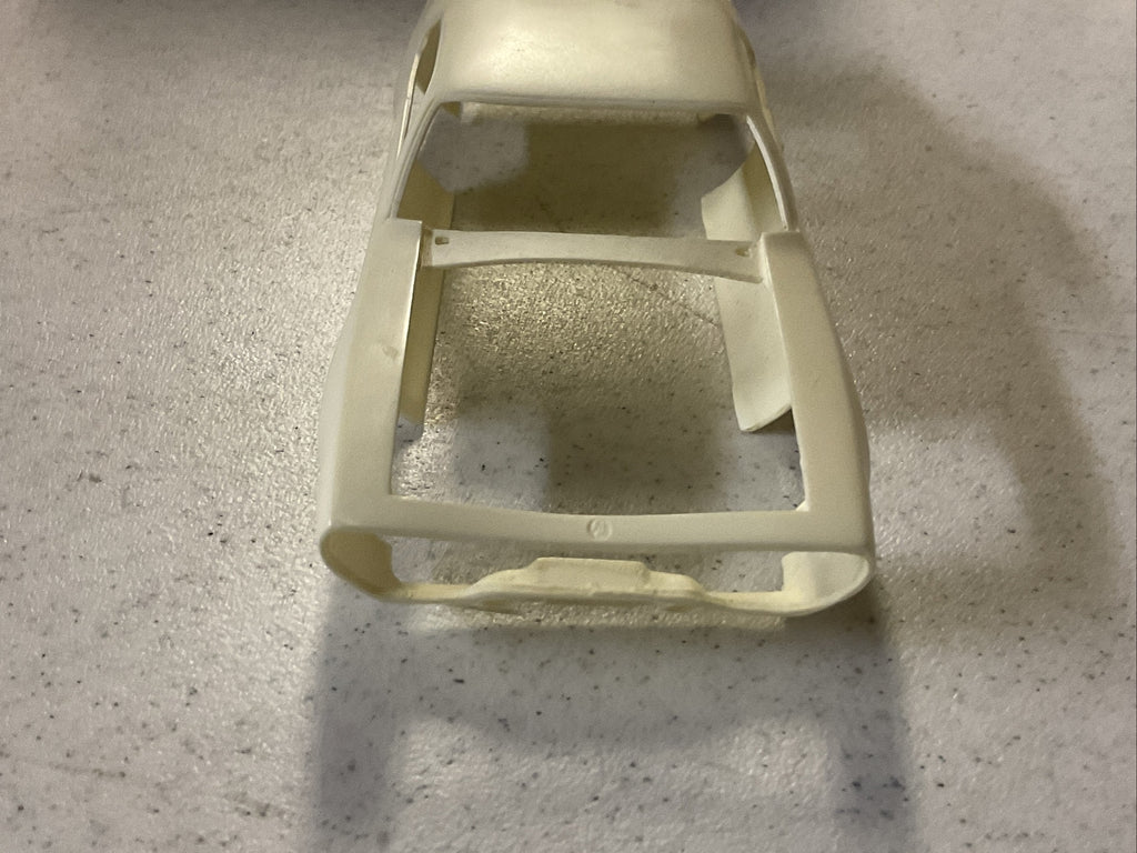 Vintage Resin 1/25 Model Body Plymouth Roadrunner5