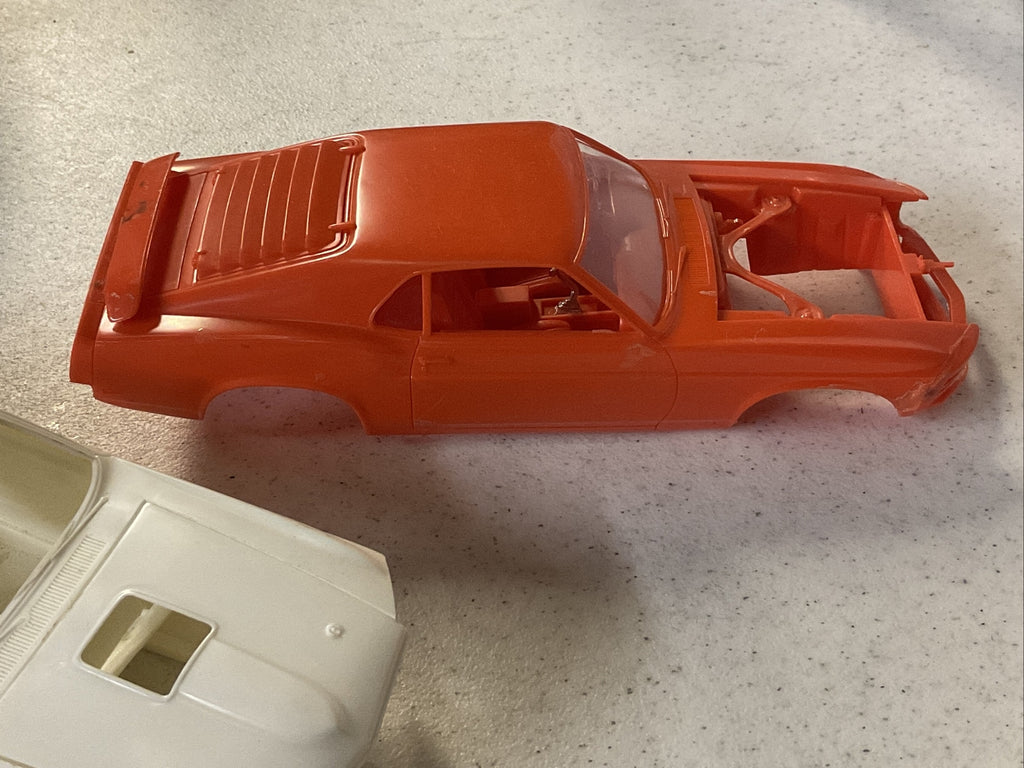 Vintage model car junkyard Body Lot. Ford, Mustang’s4