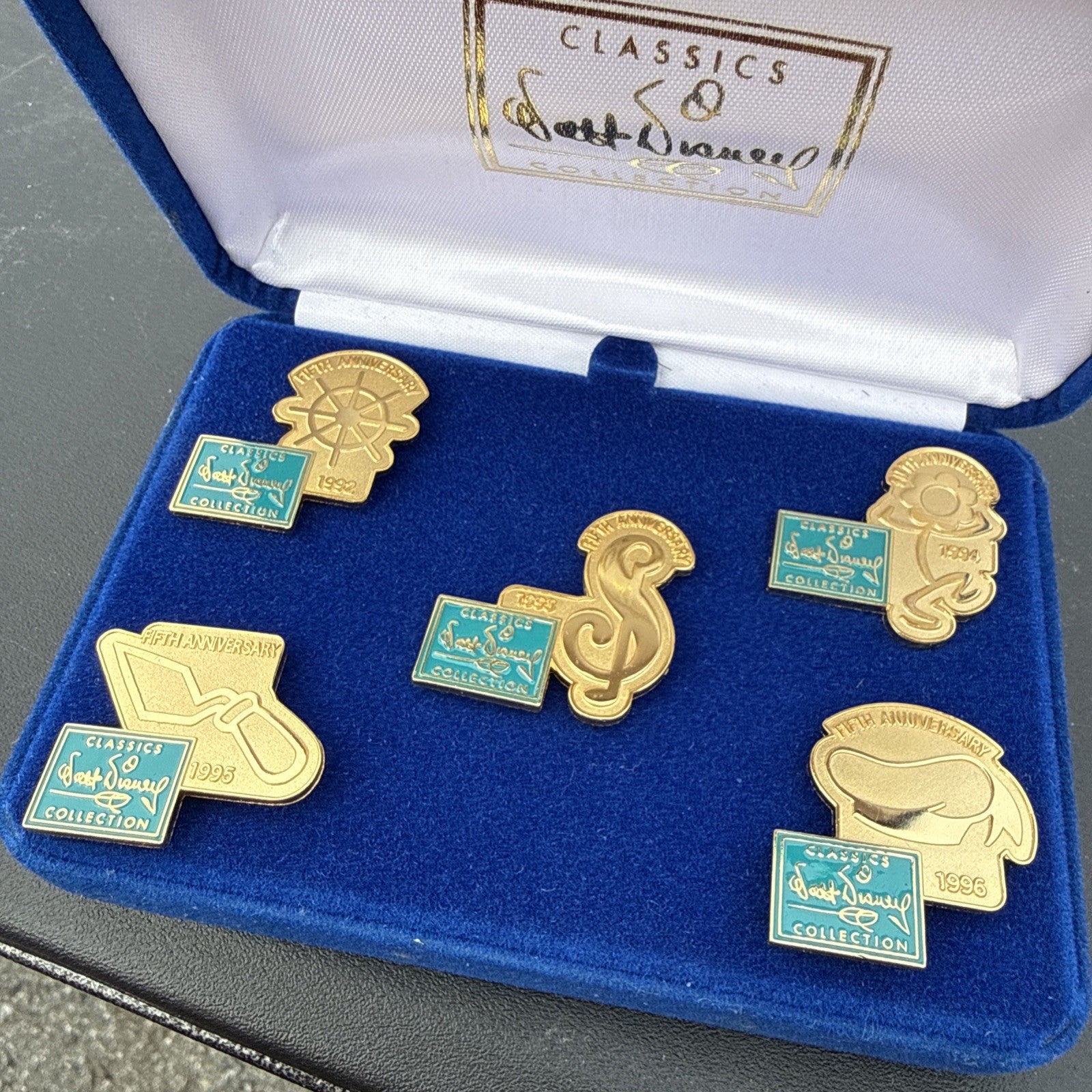 Walt Disney Classics Collection SET of 5 1997 Pins2