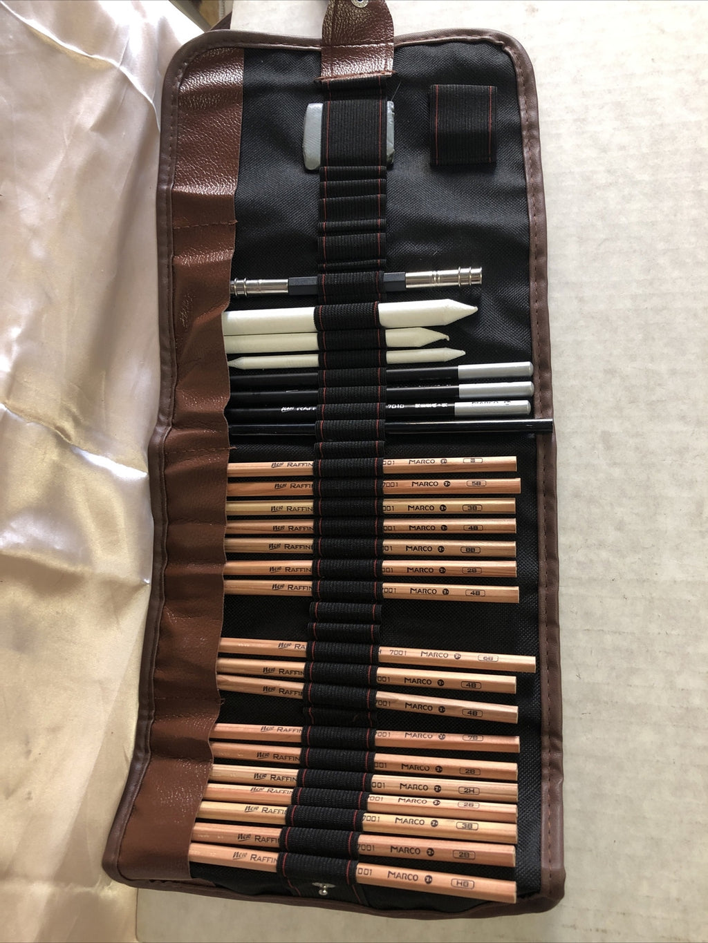 Raffine Marco Art Sketch Pencil Set With Case Not Complete0