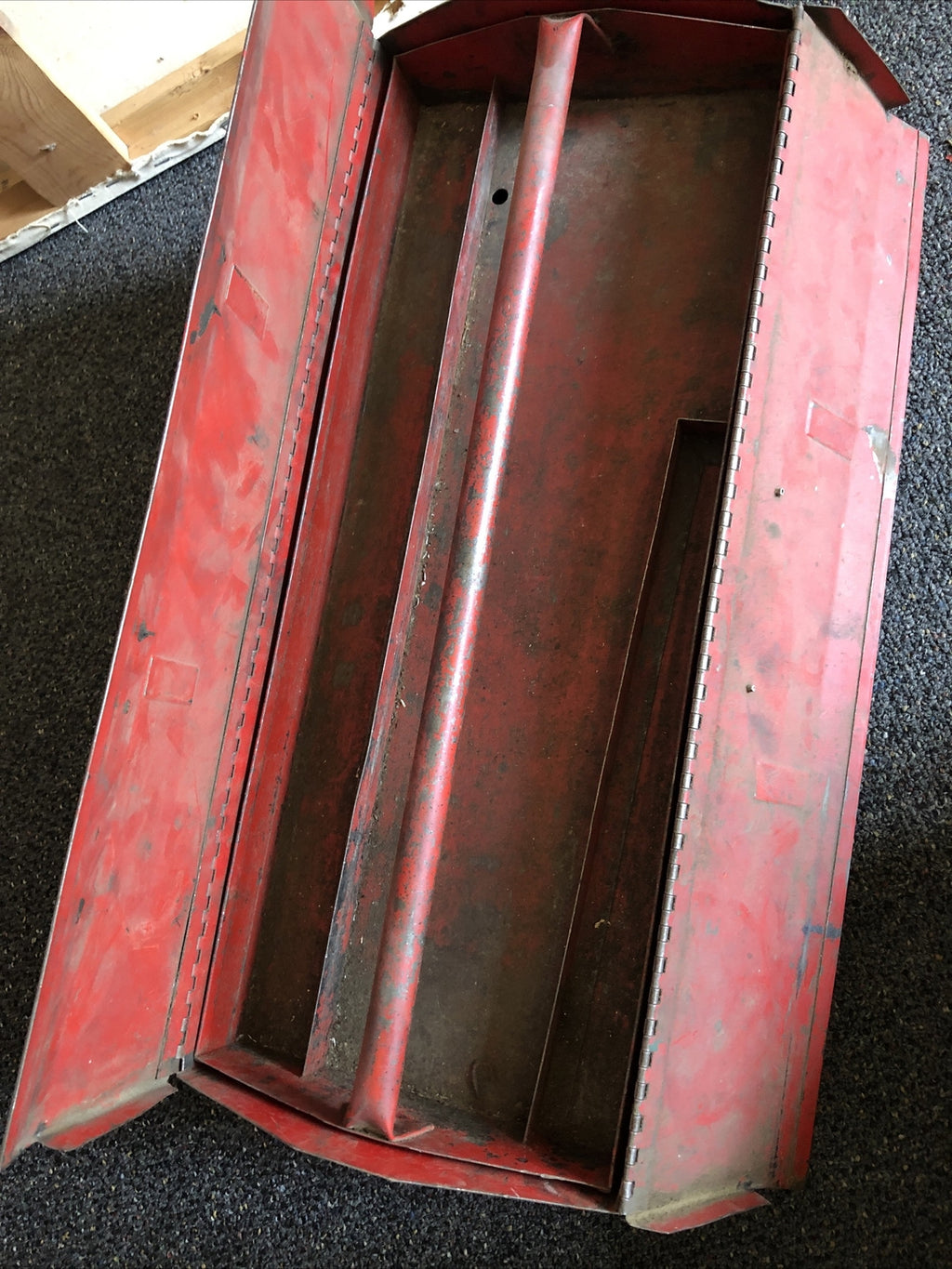 RARE Vintage Red PROTO Tools 100HR Portable Tool Box With Removable Tray 21x8.5”5
