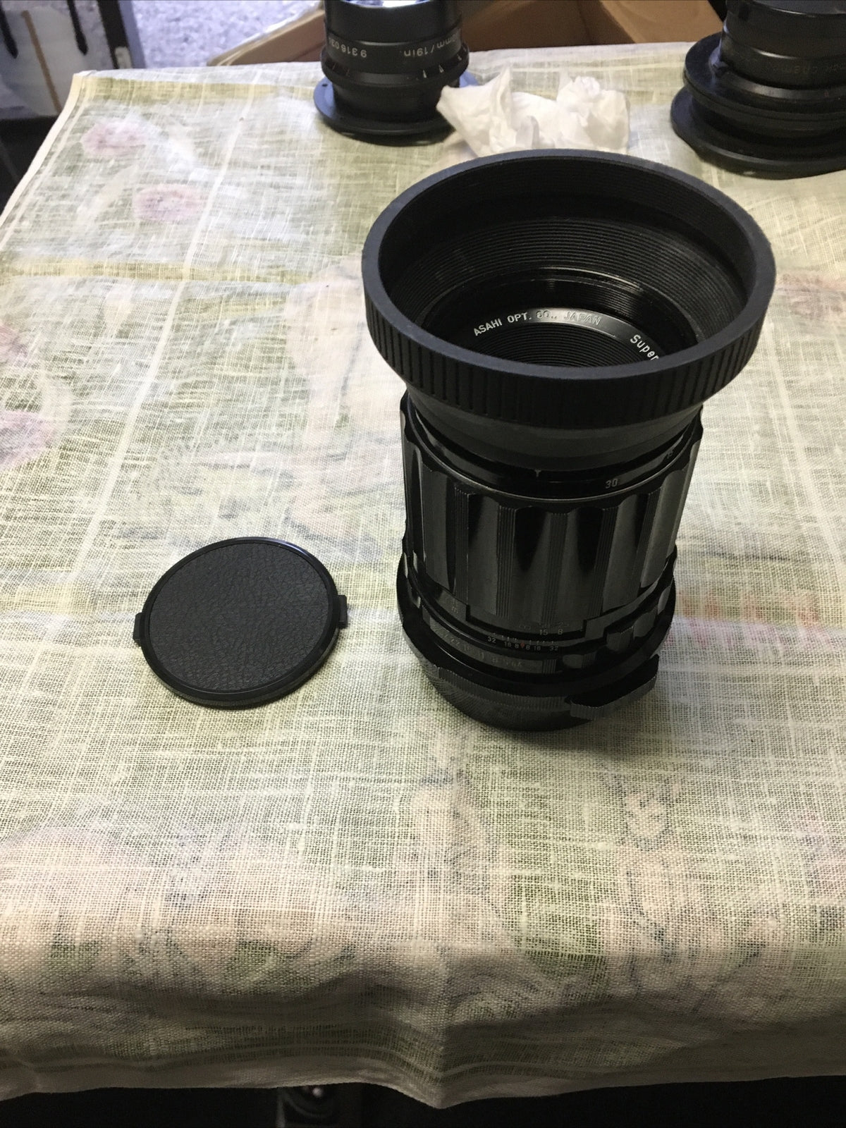 Asahi Super-Multi-Coated Macro-Takumar /6x7 1:4/135 Camera Lens0