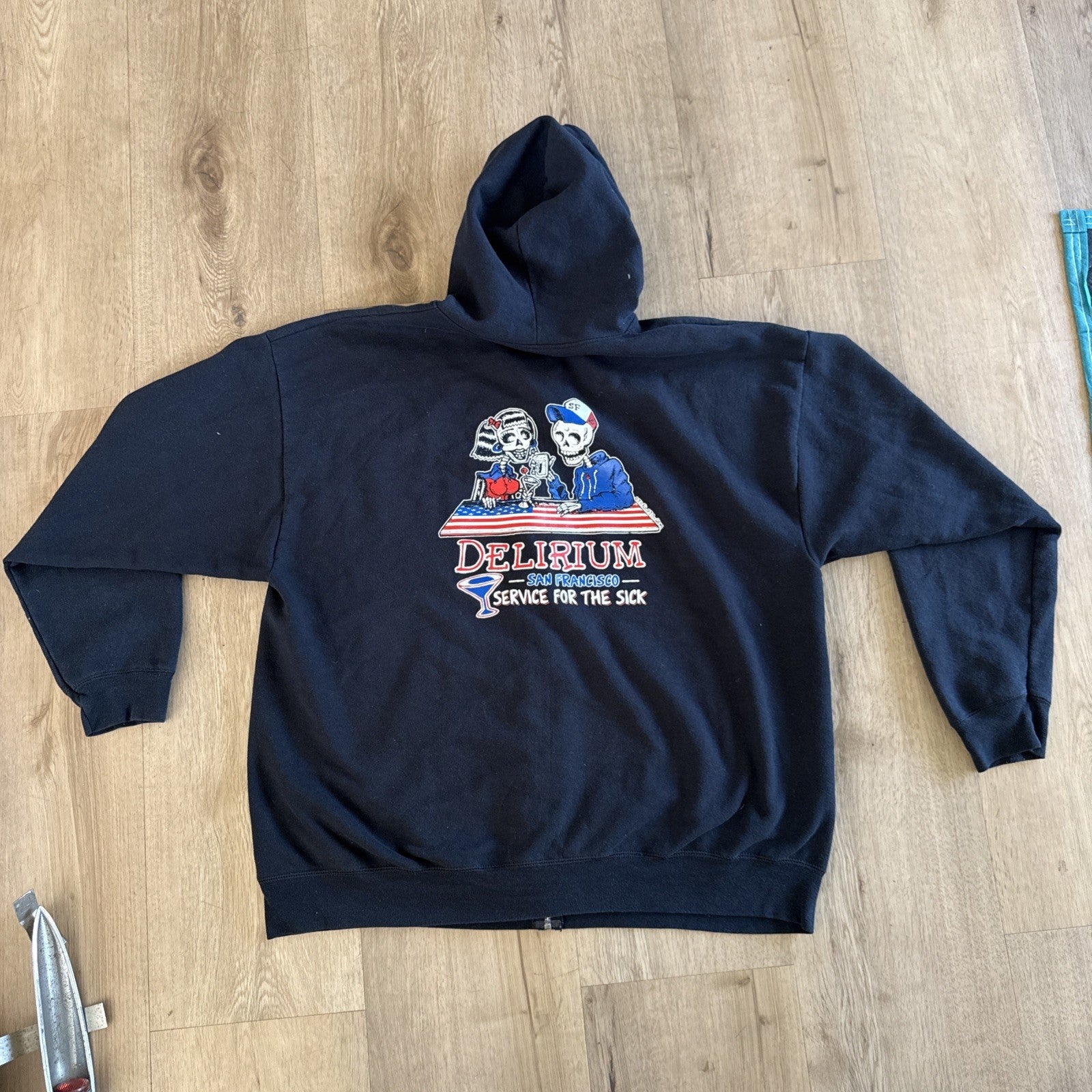 Delirium San Francisco Service For The Sick Skeleton Bar Graphic Black Zip-Up2XL0