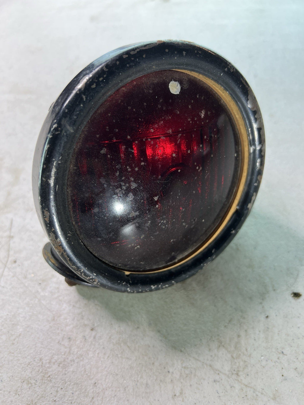 VINTAGE 40s CAR/TRUCK KD 775 TAILLIGHT HOT STREET RAT ROD0