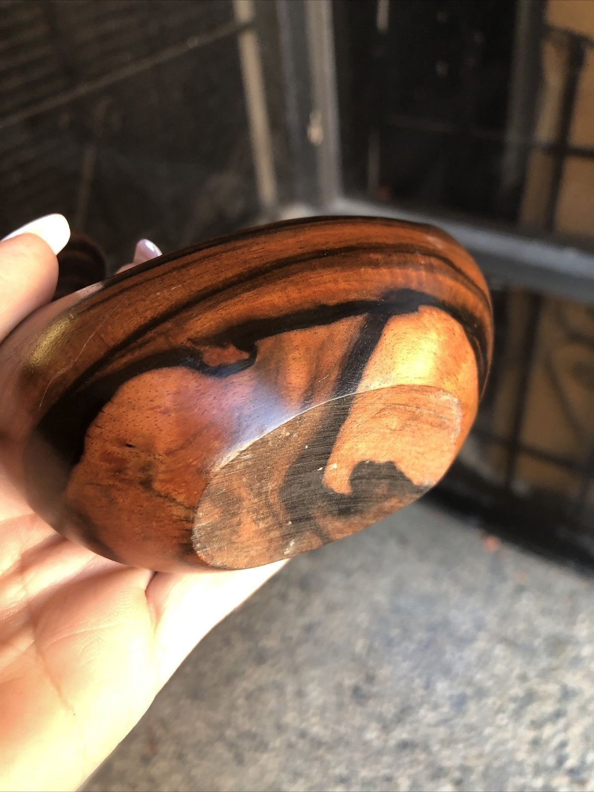 Vintage Carved Wooden Duck Figurine 4”x4.5”4