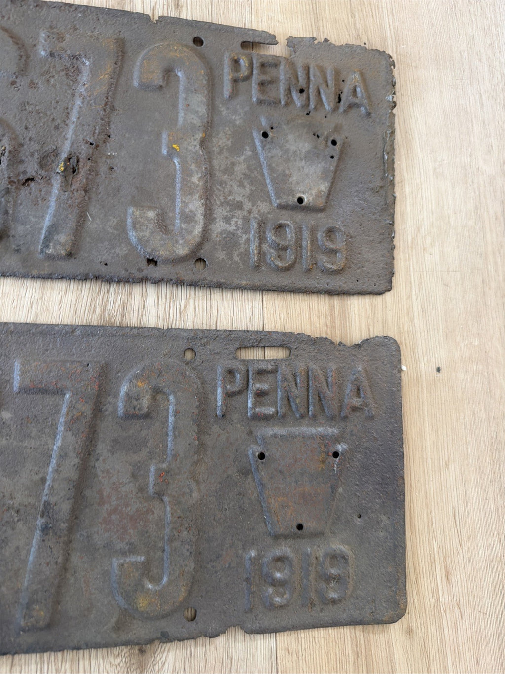 Nice Patina Pair of 2 1919 PA License Plates Pennsylvania Matching Set3