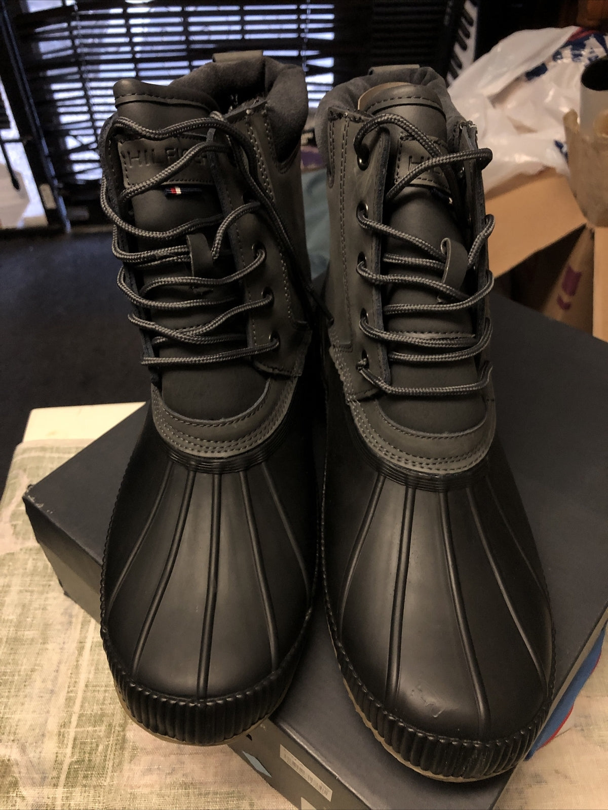 TOMMY HILFIGER TM CHARLIE MENS LEATHER BOOTS DARK GRAY SIZE 13M NOS1