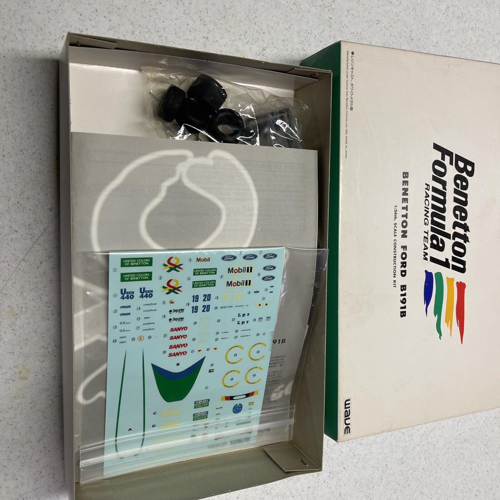 WAVE Benetton Formula 1 Benetton Ford B191B 1/24 Scale Model Kit Made in Japan1