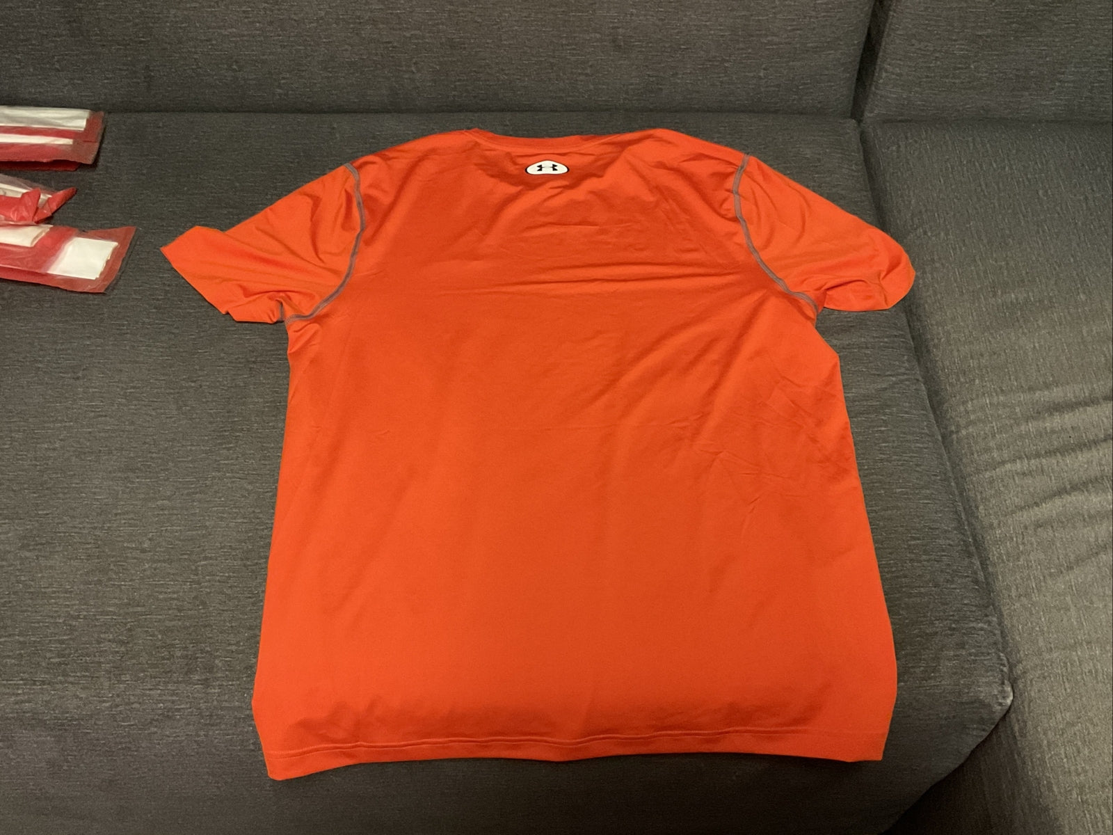 Under Armour T shirt Mens Medium Gray Short Sleeve Tee Loose Fit Heat Gear4