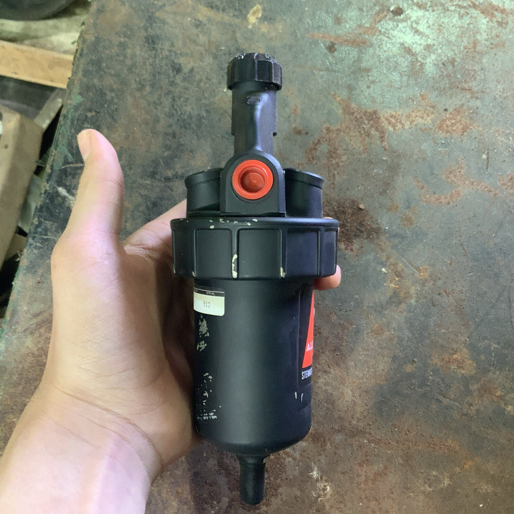 Alemite 5606-2 3/4" Air Moisture Separator - 250 PSI Max Inlet Pressure3