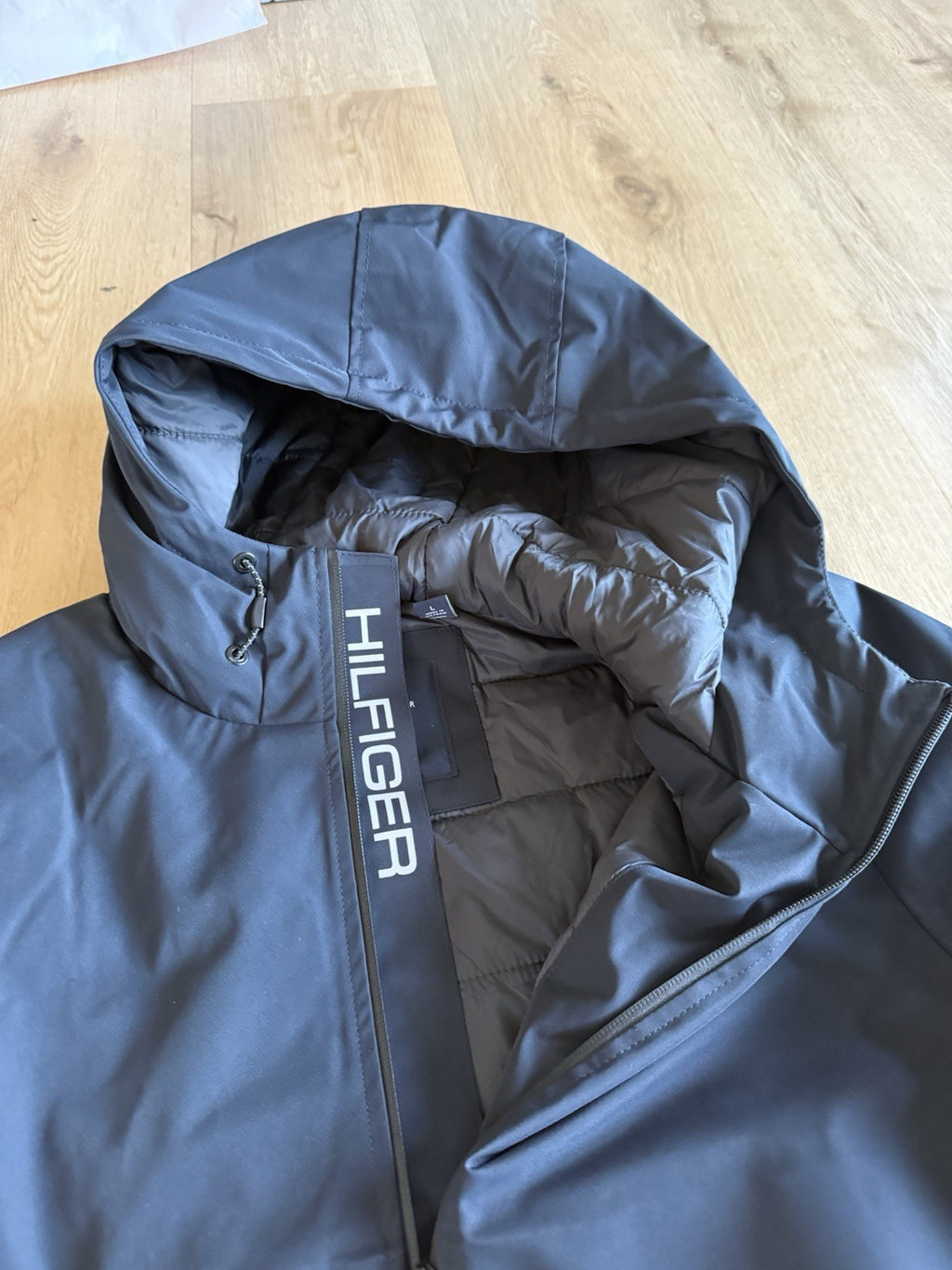 Black Tommy Hilfiger windbreaker jacket  Size L 3