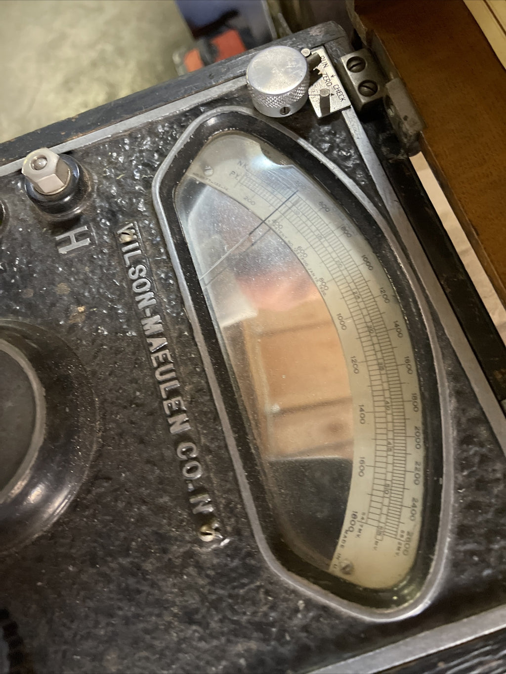 Antique portable Pyrometer indicator With Original Case Wilson maeulen Co. NY2