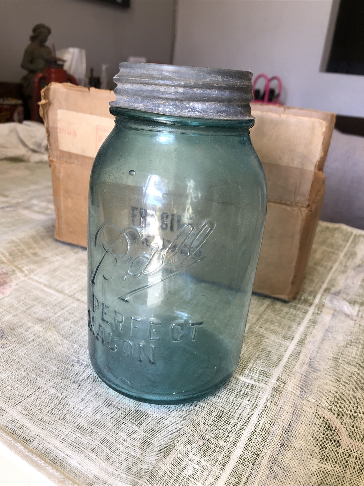 Vintage Perfect Mason Ball Aqua Canning Jar With Lid #4 A0