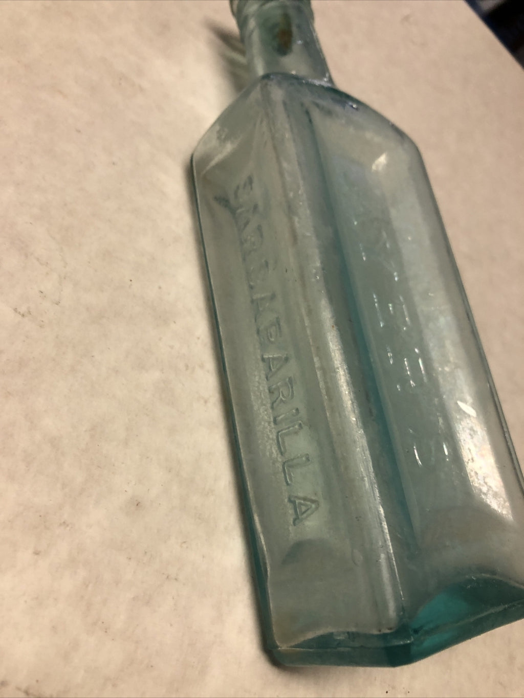 Antique Ayer’s Sarsaparilla Aqua Lowell Mass USA Glass Bottle W/ Lid3