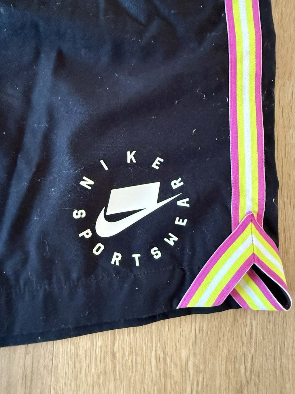 NIKE NSW SPORTSWEAR WMNS CANVAS SHORTS AR3010-010 Sz L BLACK NWOT1