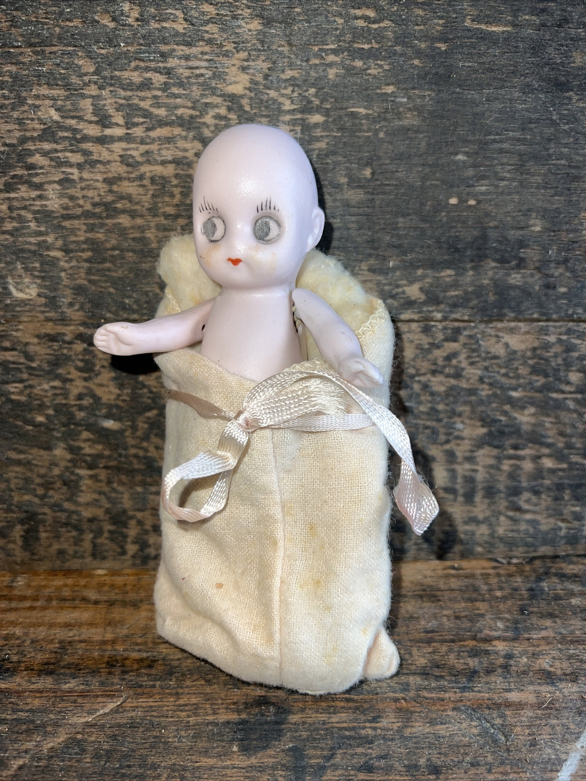 5.5” Vintage Baby in Blanket Side Glance Bisque Painted Face Doll1