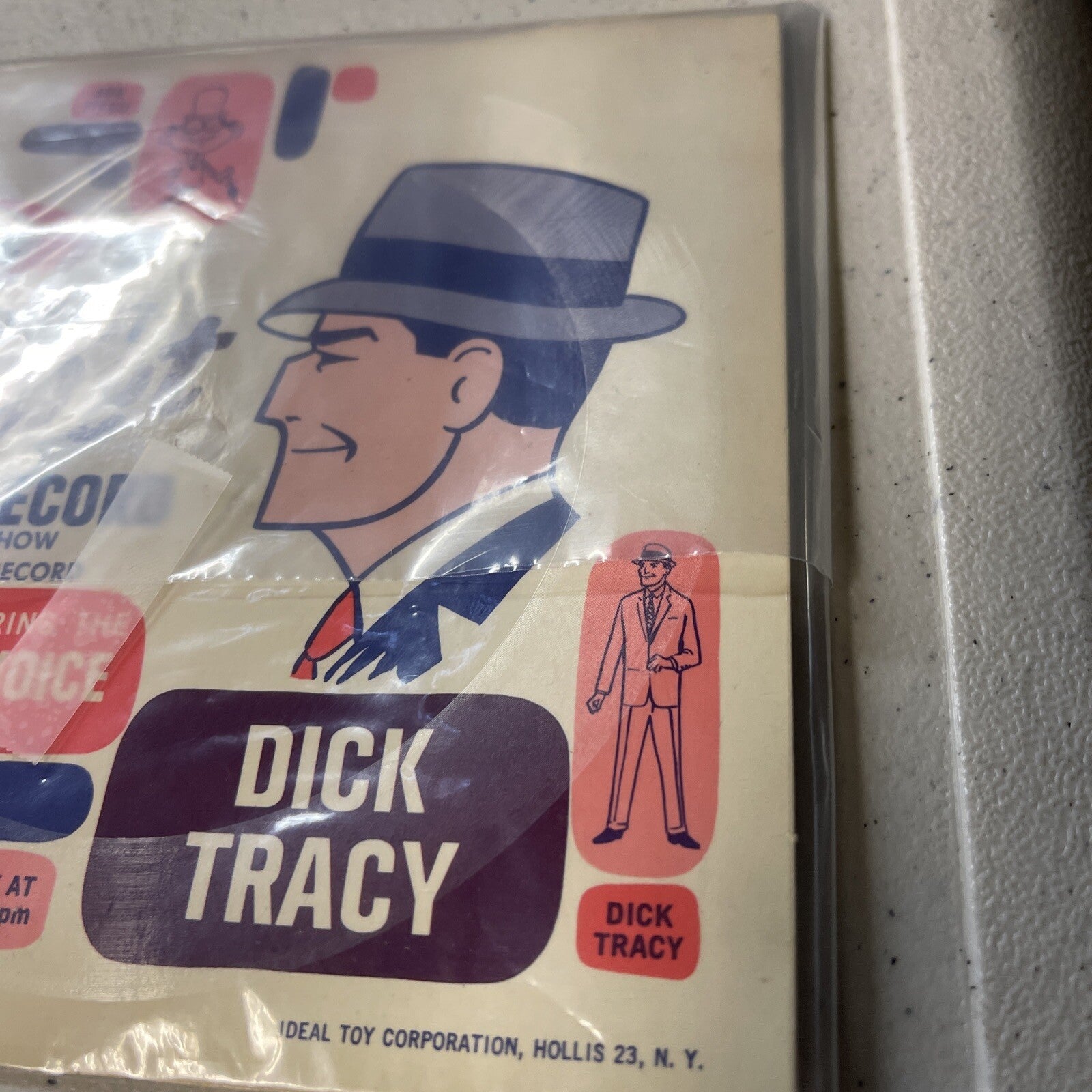 DICKY TRACY HAND PUPPET W Record VINTAGE  19612